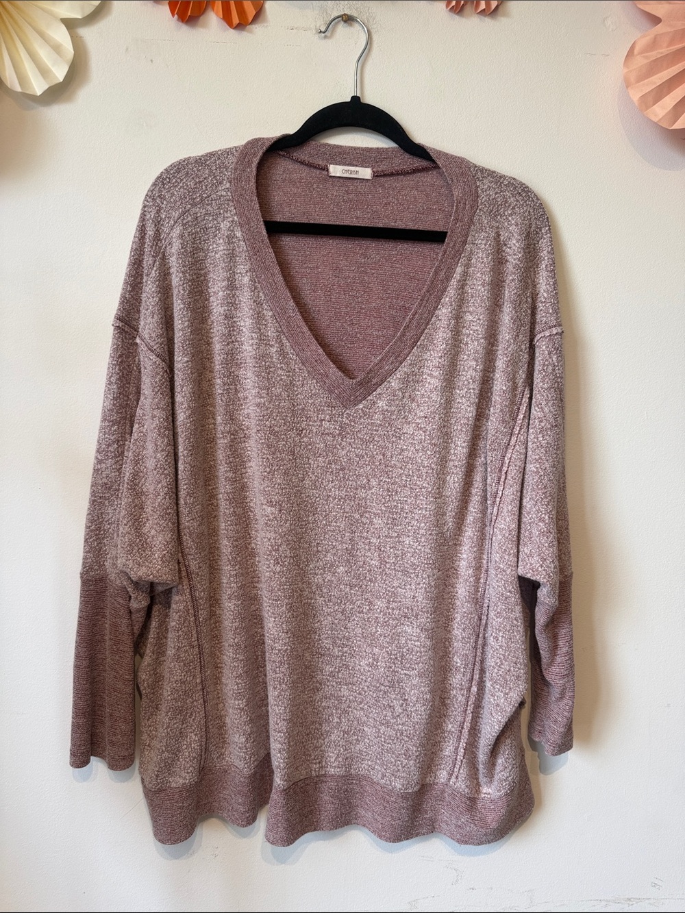 Cherish fleece Vneck top large